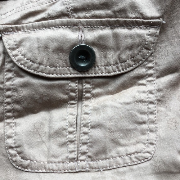 Marc Jacobs Floral embossed Shorts NWOT size 8 - Picture 6 of 8